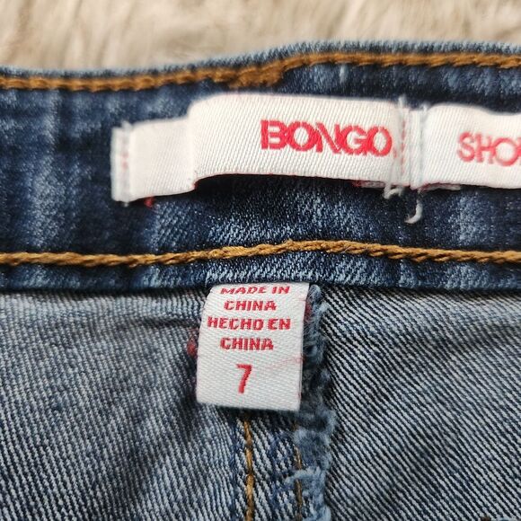 Bongo Medium Wash Denim Cut-off Cuffed Hem Shorts Juniors Size 7 - Picture 4 of 10